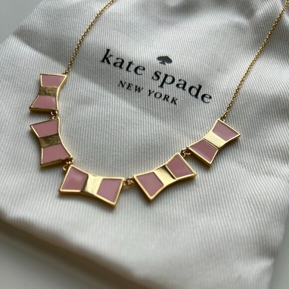 BRAND NEW Kate Spade Gold Plated Bow Shoppe Pink Enamel Collar Necklace - Picture 1 of 5